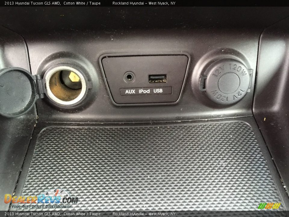 2013 Hyundai Tucson GLS AWD Cotton White / Taupe Photo #14