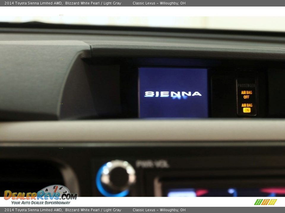 2014 Toyota Sienna Limited AWD Blizzard White Pearl / Light Gray Photo #13