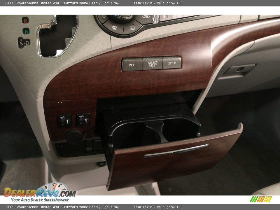 2014 Toyota Sienna Limited AWD Blizzard White Pearl / Light Gray Photo #24