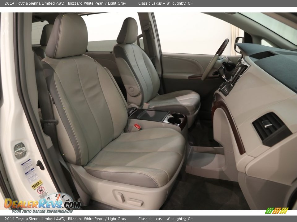 2014 Toyota Sienna Limited AWD Blizzard White Pearl / Light Gray Photo #28