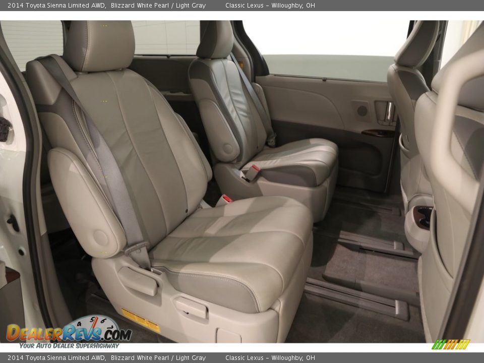 2014 Toyota Sienna Limited AWD Blizzard White Pearl / Light Gray Photo #29