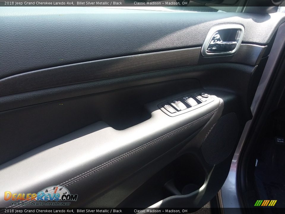2018 Jeep Grand Cherokee Laredo 4x4 Billet Silver Metallic / Black Photo #3