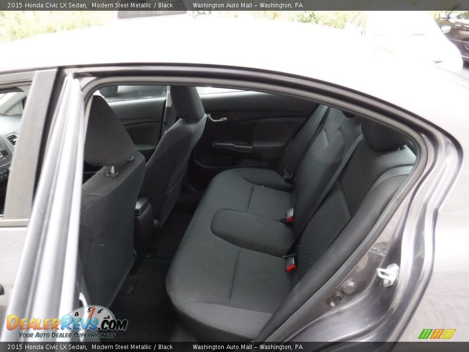 2015 Honda Civic LX Sedan Modern Steel Metallic / Black Photo #17