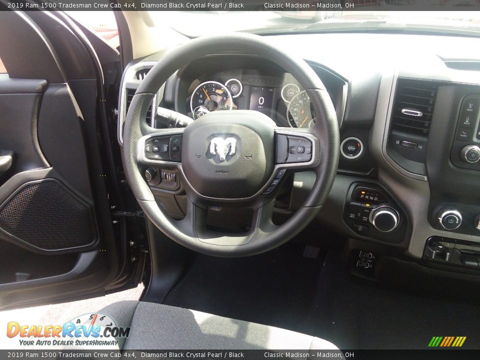 2019 Ram 1500 Tradesman Crew Cab 4x4 Diamond Black Crystal Pearl / Black Photo #7