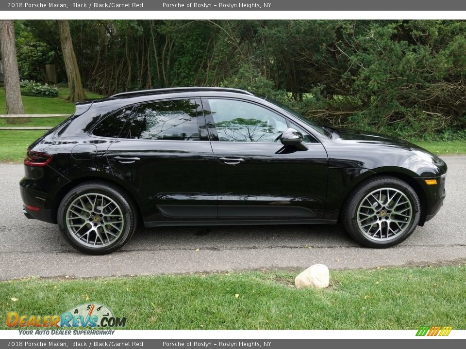 2018 Porsche Macan Black / Black/Garnet Red Photo #3