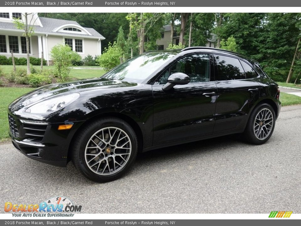 2018 Porsche Macan Black / Black/Garnet Red Photo #8