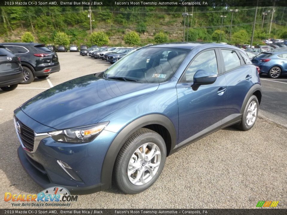 Front 3/4 View of 2019 Mazda CX-3 Sport AWD Photo #5