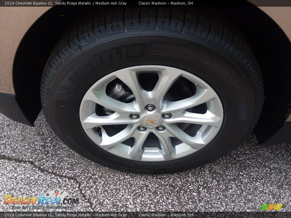 2019 Chevrolet Equinox LS Wheel Photo #10