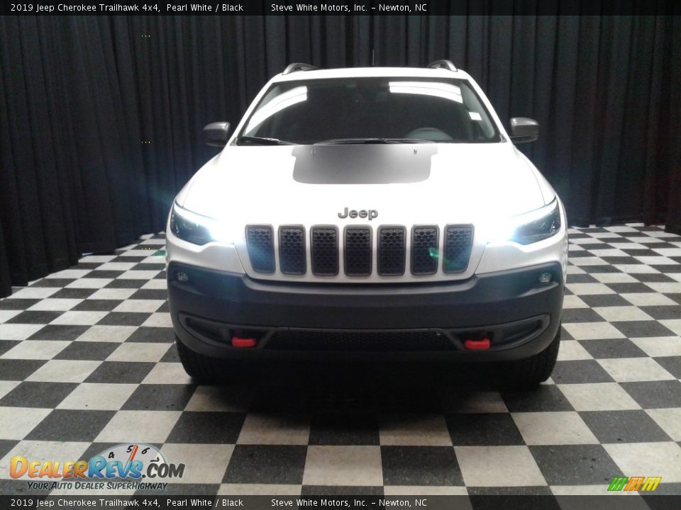 2019 Jeep Cherokee Trailhawk 4x4 Pearl White / Black Photo #3
