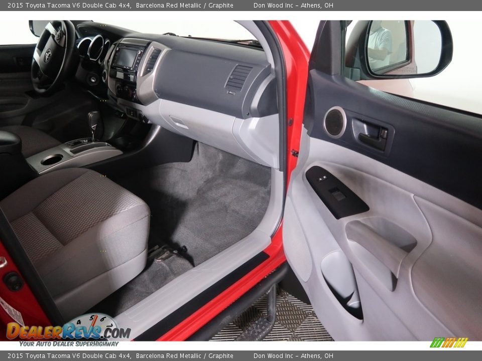 2015 Toyota Tacoma V6 Double Cab 4x4 Barcelona Red Metallic / Graphite Photo #35