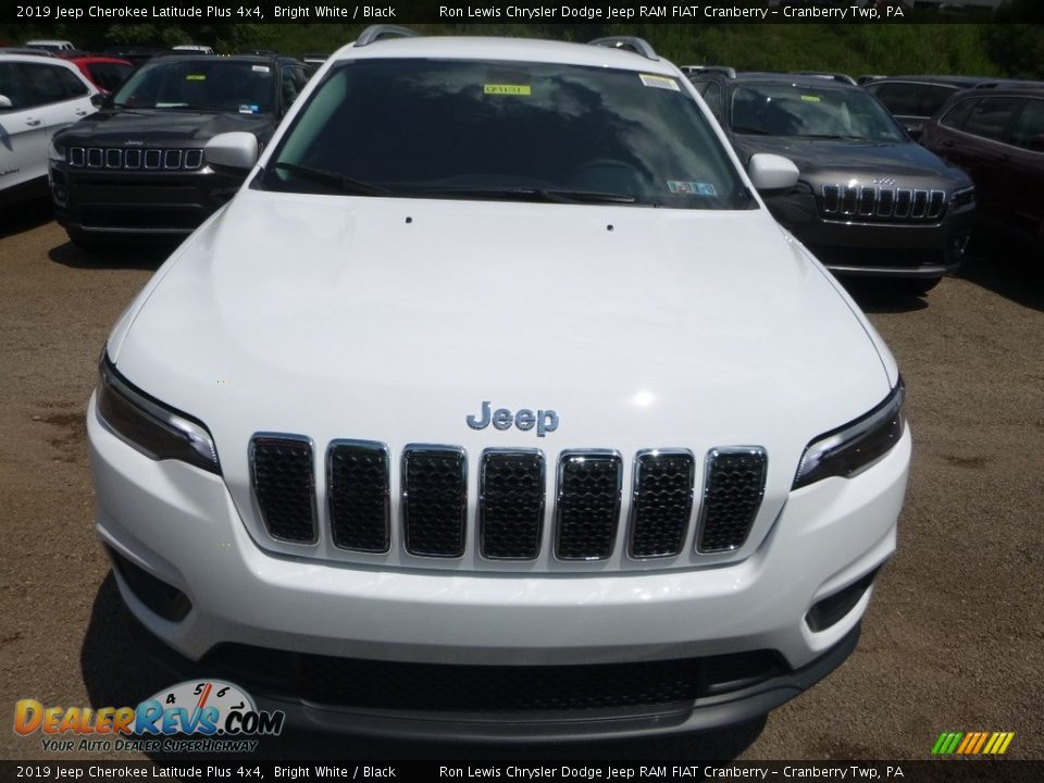 2019 Jeep Cherokee Latitude Plus 4x4 Bright White / Black Photo #8