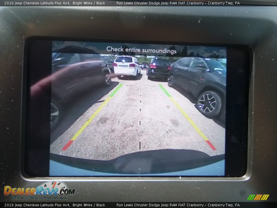 2019 Jeep Cherokee Latitude Plus 4x4 Bright White / Black Photo #17