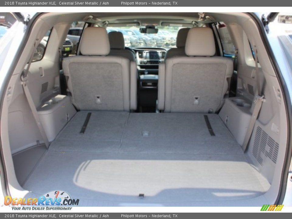 2018 Toyota Highlander XLE Celestial Silver Metallic / Ash Photo #28
