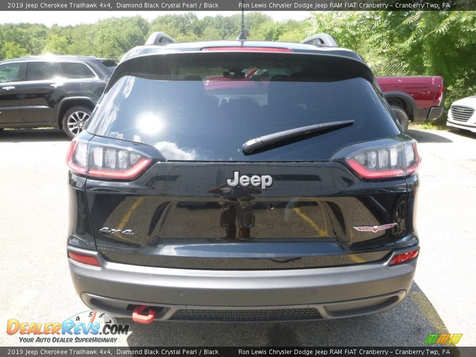 2019 Jeep Cherokee Trailhawk 4x4 Diamond Black Crystal Pearl / Black Photo #4