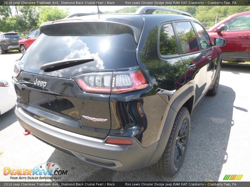 2019 Jeep Cherokee Trailhawk 4x4 Diamond Black Crystal Pearl / Black Photo #5