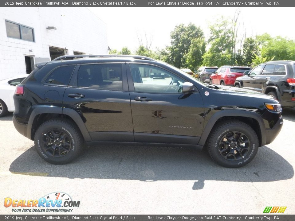 2019 Jeep Cherokee Trailhawk 4x4 Diamond Black Crystal Pearl / Black Photo #6