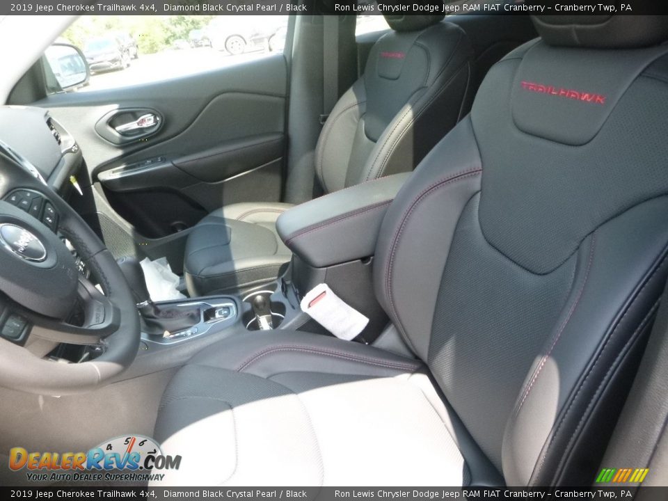 2019 Jeep Cherokee Trailhawk 4x4 Diamond Black Crystal Pearl / Black Photo #16