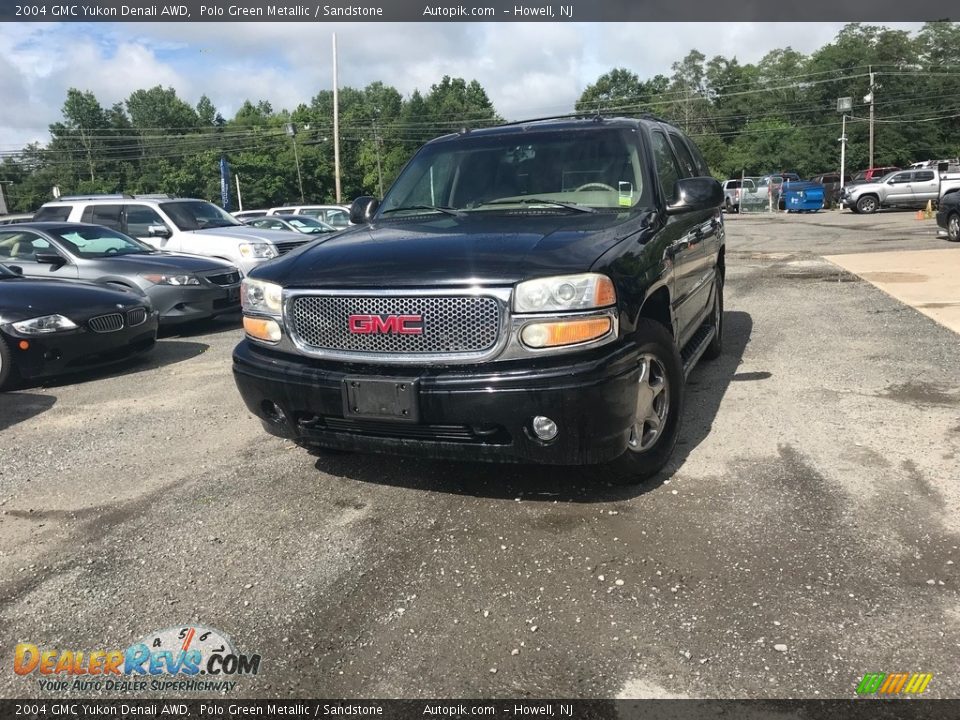 2004 GMC Yukon Denali AWD Polo Green Metallic / Sandstone Photo #2