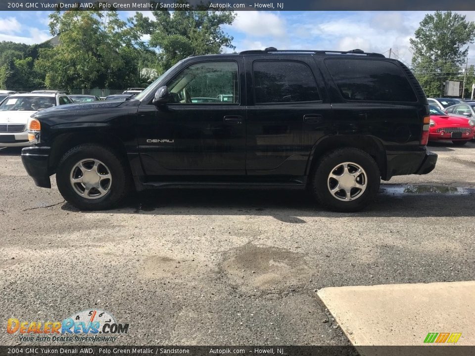2004 GMC Yukon Denali AWD Polo Green Metallic / Sandstone Photo #3
