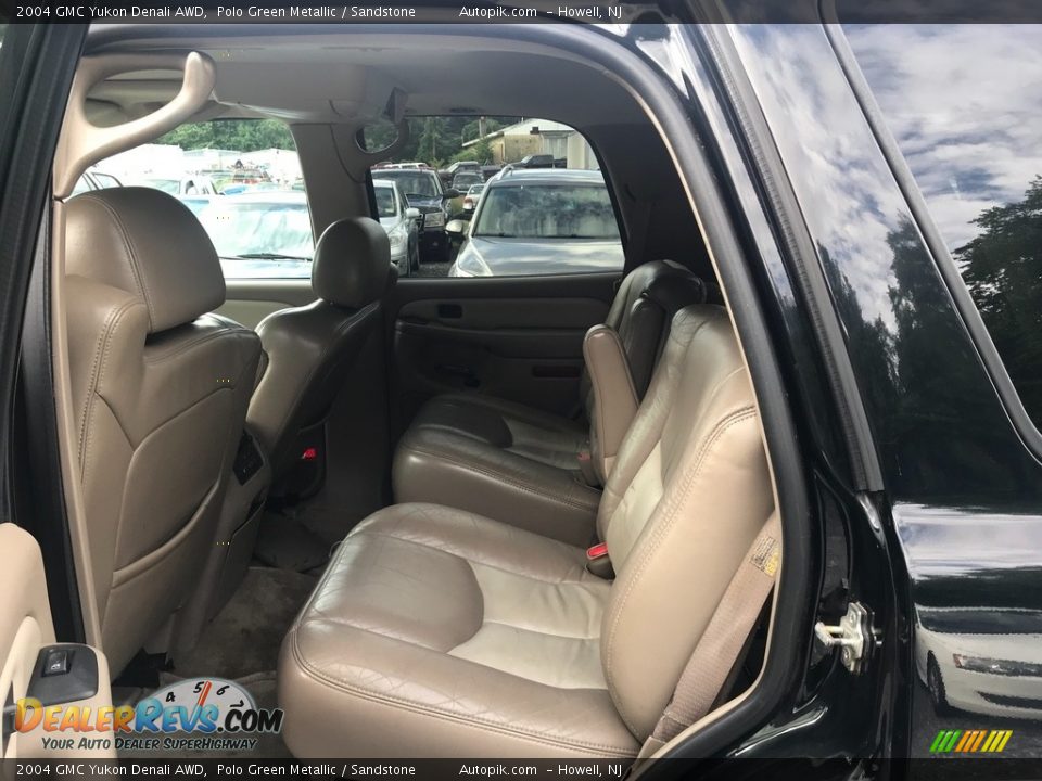 2004 GMC Yukon Denali AWD Polo Green Metallic / Sandstone Photo #15
