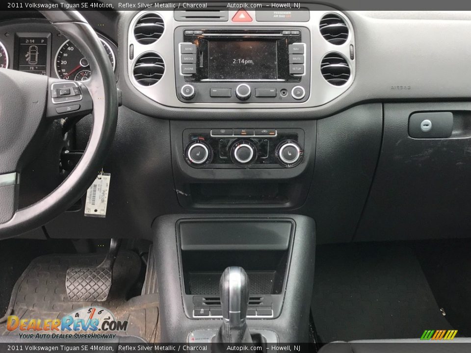 2011 Volkswagen Tiguan SE 4Motion Reflex Silver Metallic / Charcoal Photo #14