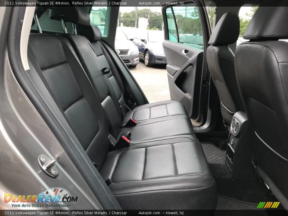 2011 Volkswagen Tiguan SE 4Motion Reflex Silver Metallic / Charcoal Photo #18