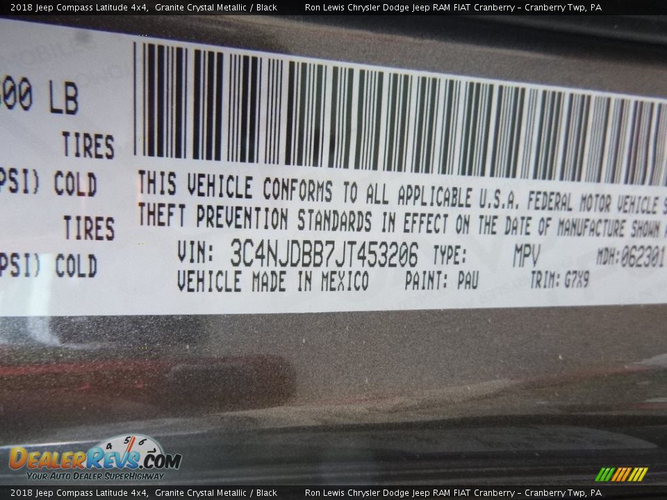 2018 Jeep Compass Latitude 4x4 Granite Crystal Metallic / Black Photo #13