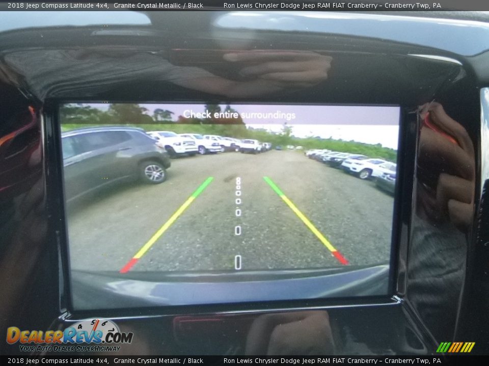 2018 Jeep Compass Latitude 4x4 Granite Crystal Metallic / Black Photo #16