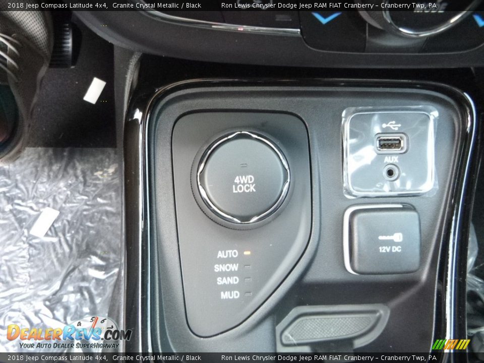 2018 Jeep Compass Latitude 4x4 Granite Crystal Metallic / Black Photo #19
