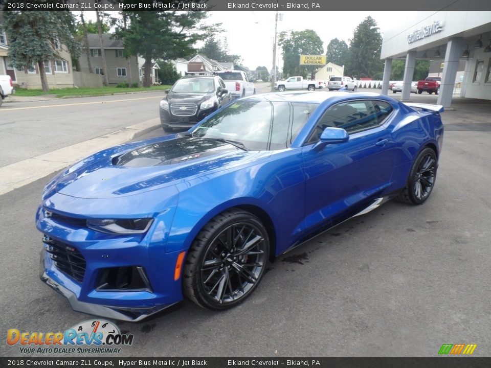 Front 3/4 View of 2018 Chevrolet Camaro ZL1 Coupe Photo #4