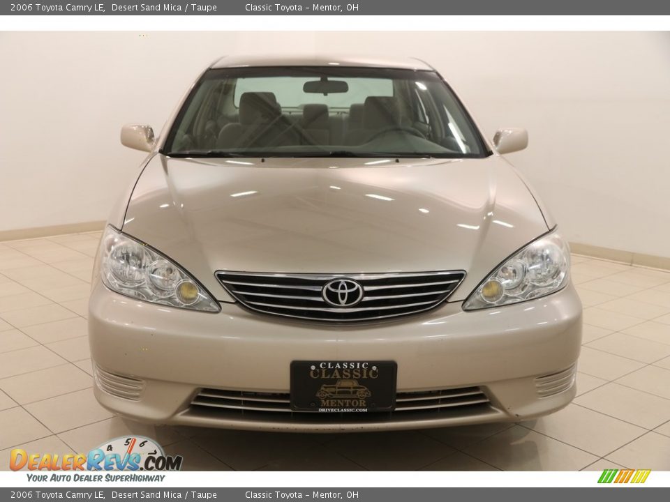 2006 Toyota Camry LE Desert Sand Mica / Taupe Photo #2