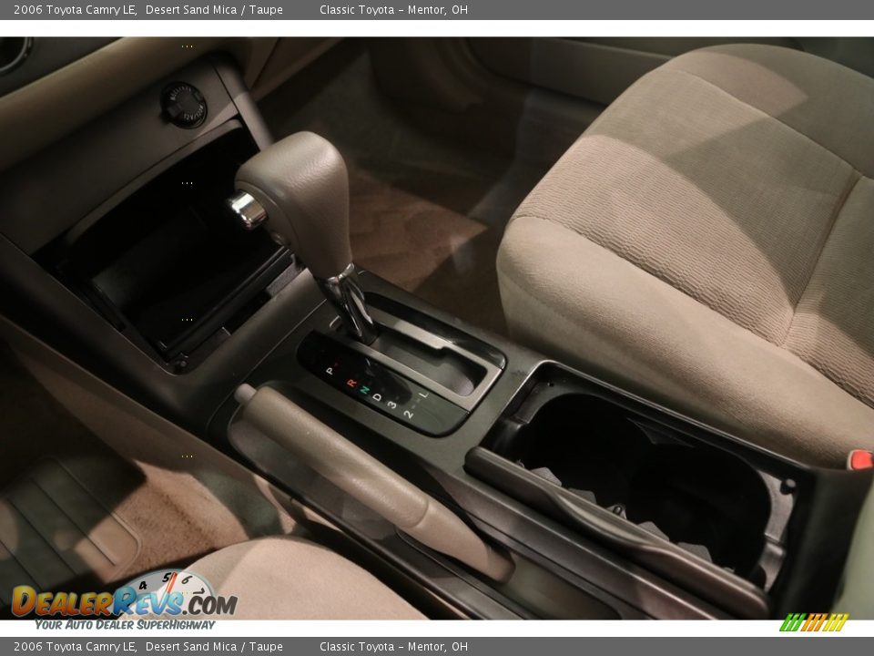 2006 Toyota Camry LE Desert Sand Mica / Taupe Photo #14