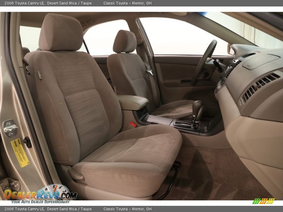 2006 Toyota Camry LE Desert Sand Mica / Taupe Photo #15