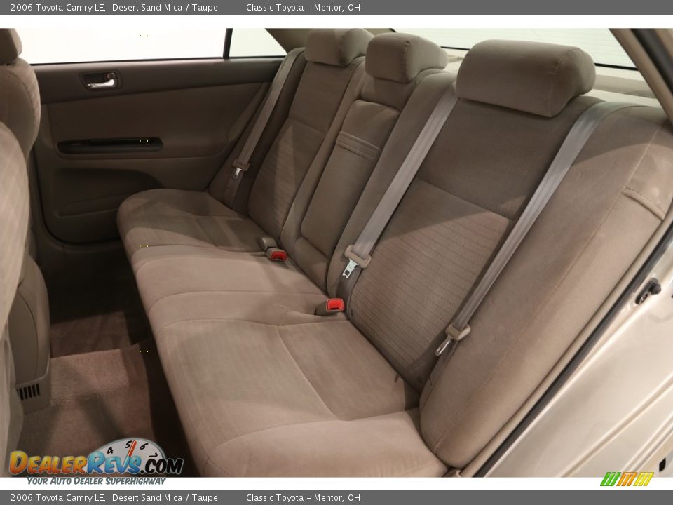 2006 Toyota Camry LE Desert Sand Mica / Taupe Photo #17