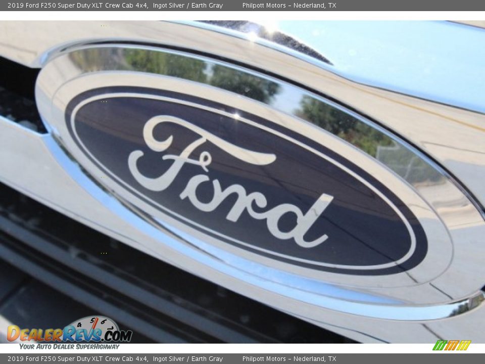 2019 Ford F250 Super Duty XLT Crew Cab 4x4 Ingot Silver / Earth Gray Photo #4
