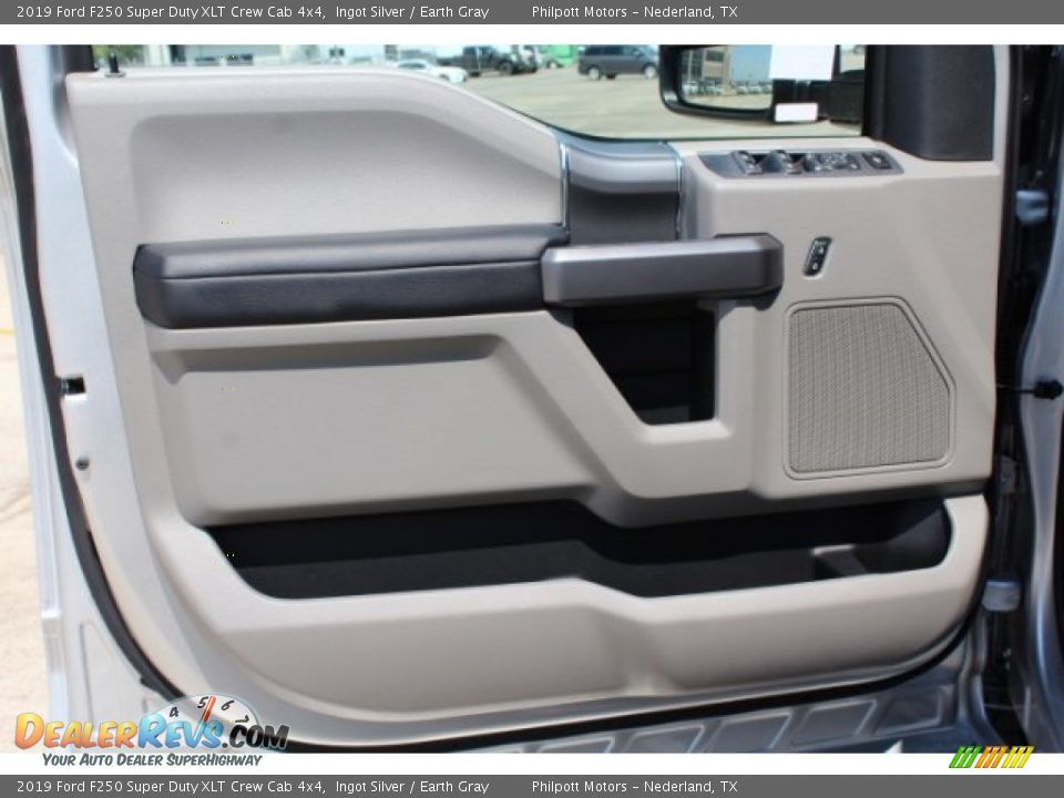 2019 Ford F250 Super Duty XLT Crew Cab 4x4 Ingot Silver / Earth Gray Photo #12