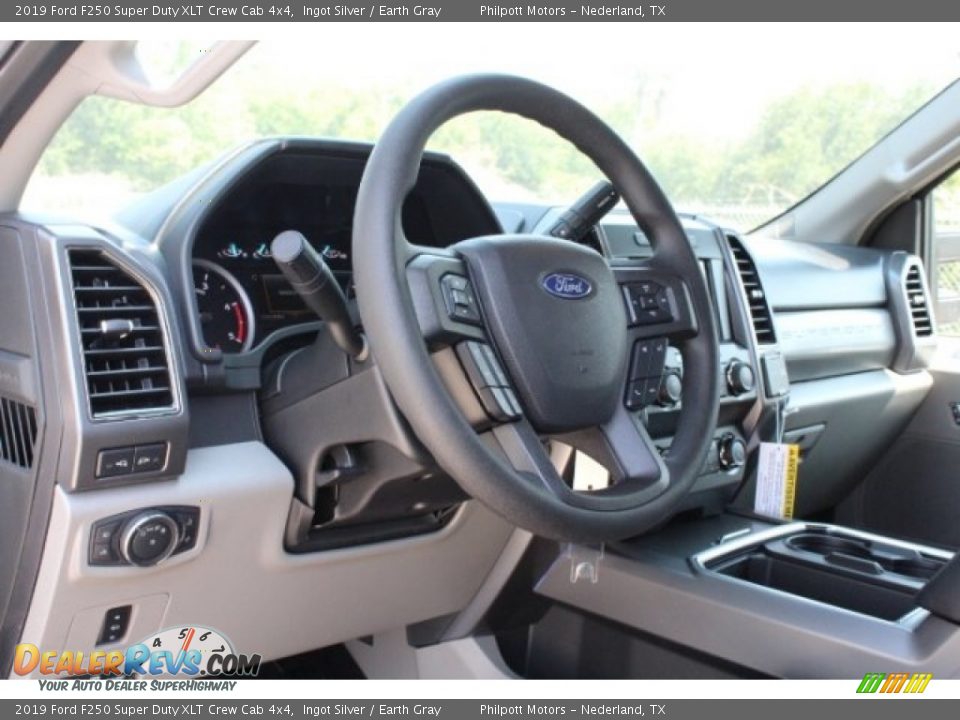 2019 Ford F250 Super Duty XLT Crew Cab 4x4 Ingot Silver / Earth Gray Photo #13