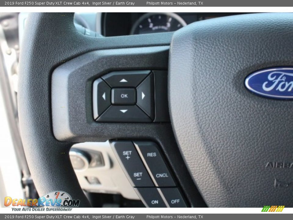2019 Ford F250 Super Duty XLT Crew Cab 4x4 Ingot Silver / Earth Gray Photo #18