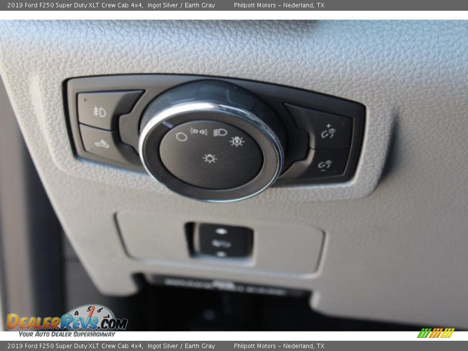 2019 Ford F250 Super Duty XLT Crew Cab 4x4 Ingot Silver / Earth Gray Photo #21