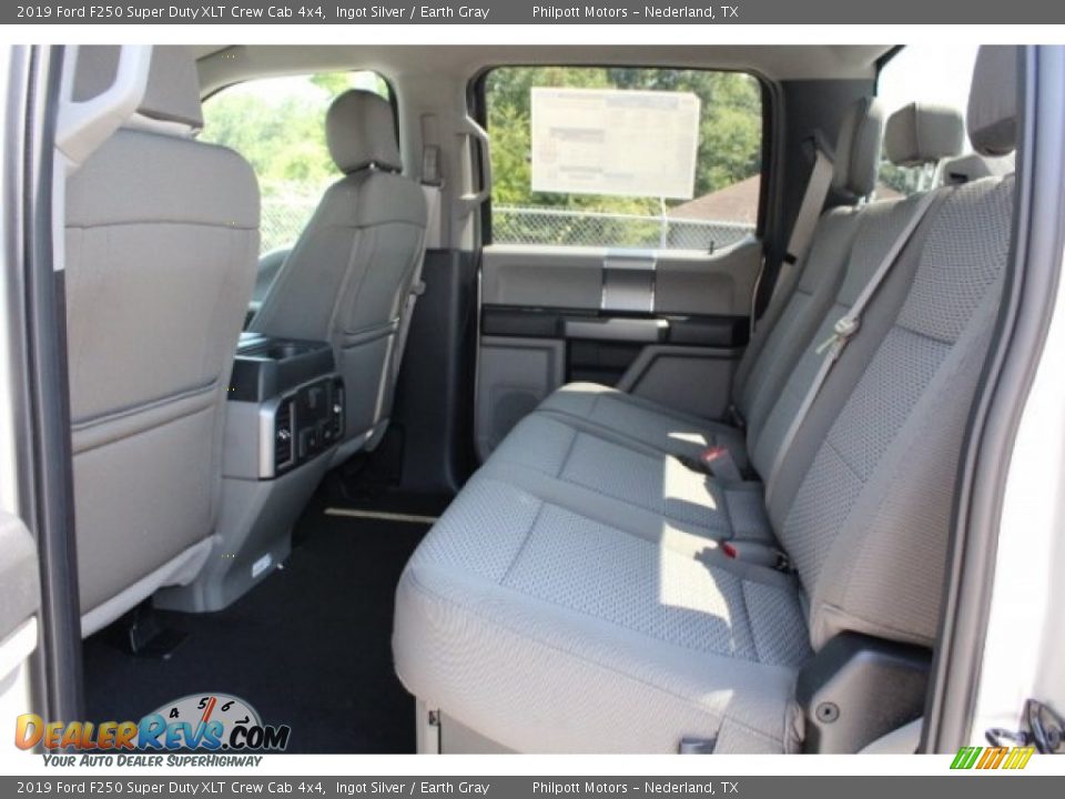 2019 Ford F250 Super Duty XLT Crew Cab 4x4 Ingot Silver / Earth Gray Photo #23