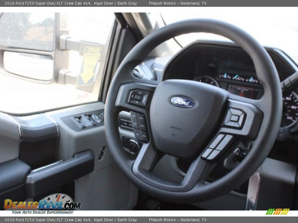 2019 Ford F250 Super Duty XLT Crew Cab 4x4 Ingot Silver / Earth Gray Photo #25