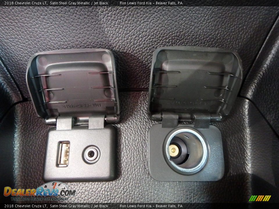 2018 Chevrolet Cruze LT Satin Steel Gray Metallic / Jet Black Photo #18