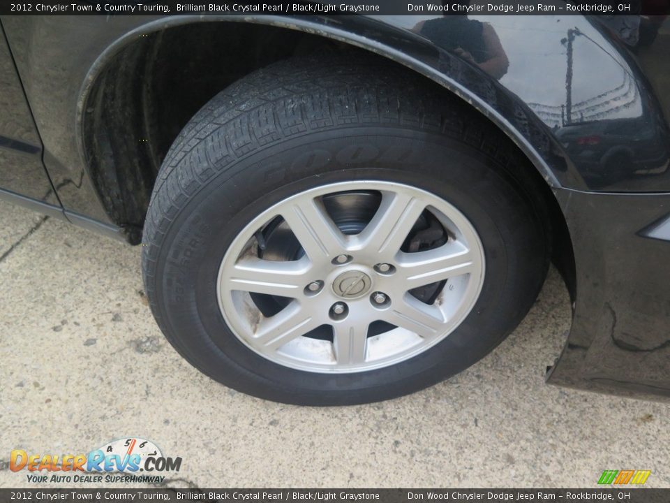 2012 Chrysler Town & Country Touring Brilliant Black Crystal Pearl / Black/Light Graystone Photo #23