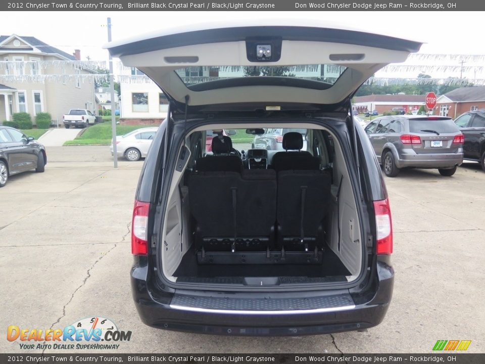2012 Chrysler Town & Country Touring Brilliant Black Crystal Pearl / Black/Light Graystone Photo #25
