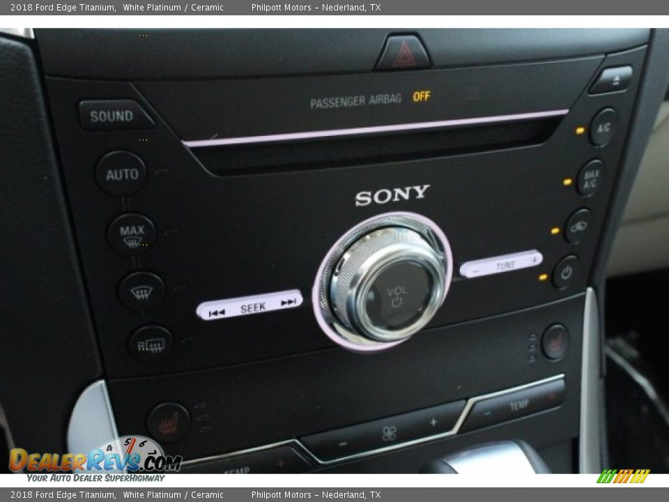 2018 Ford Edge Titanium White Platinum / Ceramic Photo #19