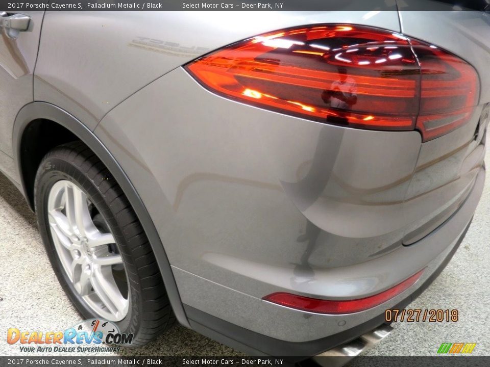 2017 Porsche Cayenne S Palladium Metallic / Black Photo #9