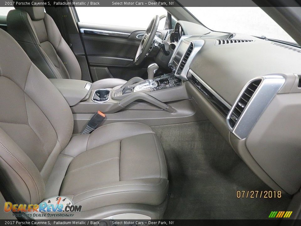 2017 Porsche Cayenne S Palladium Metallic / Black Photo #17