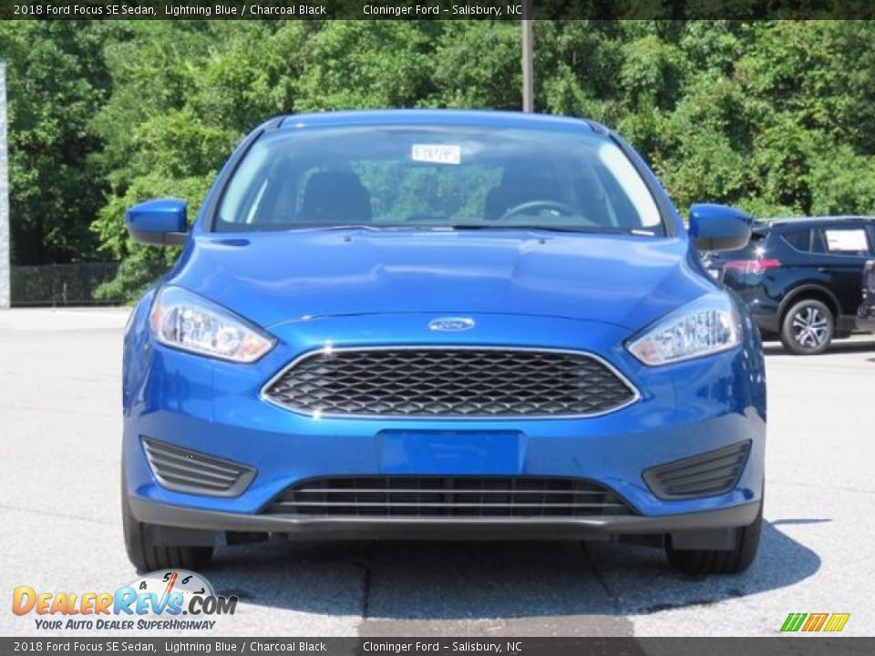2018 Ford Focus SE Sedan Lightning Blue / Charcoal Black Photo #2
