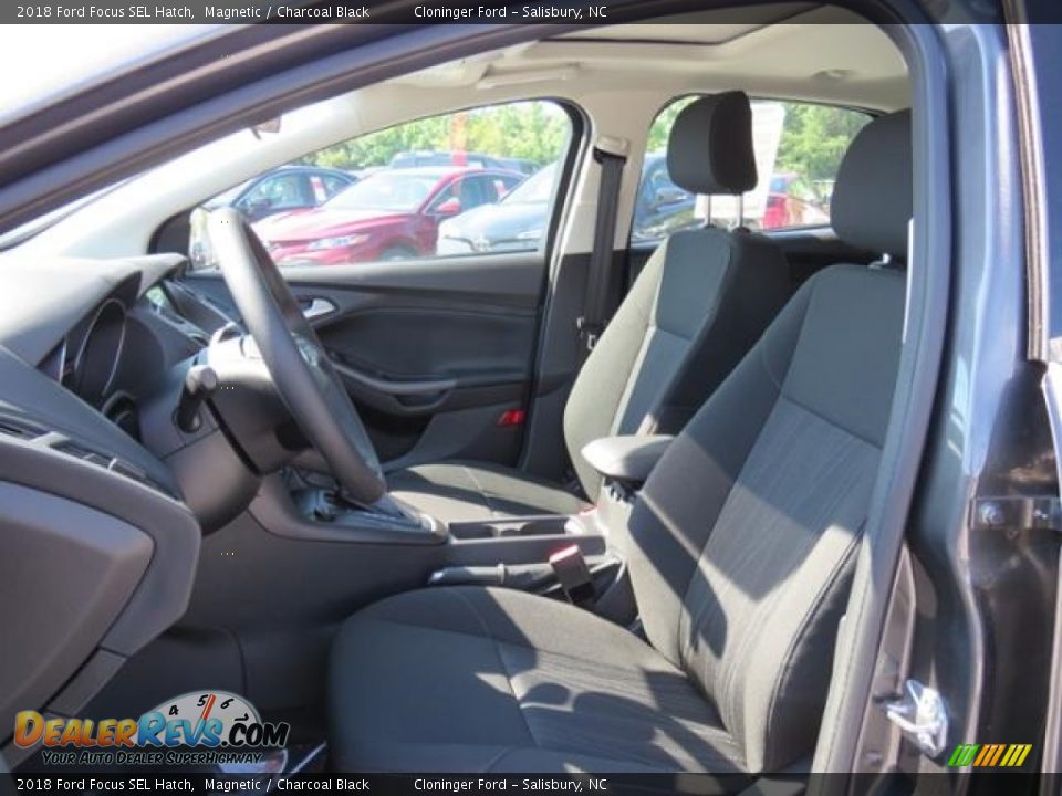 2018 Ford Focus SEL Hatch Magnetic / Charcoal Black Photo #8