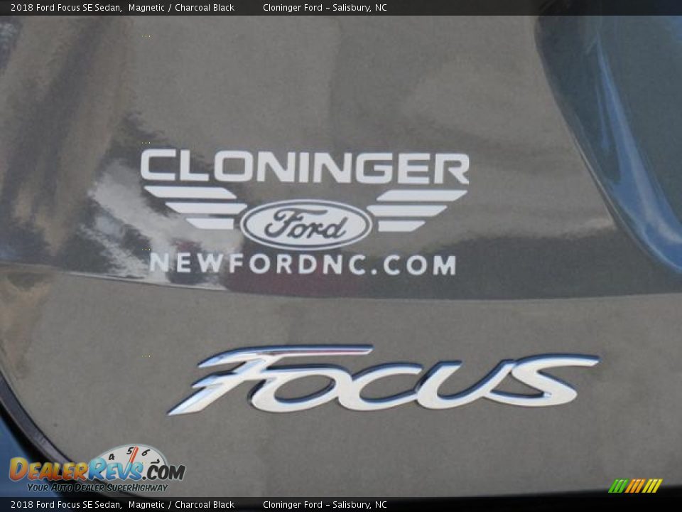 2018 Ford Focus SE Sedan Magnetic / Charcoal Black Photo #25